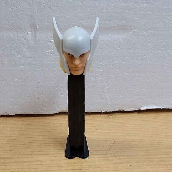 Collectible Marvel comic book, Thors Dart Blasting Hammer, pez,  - Picture 2 of 11